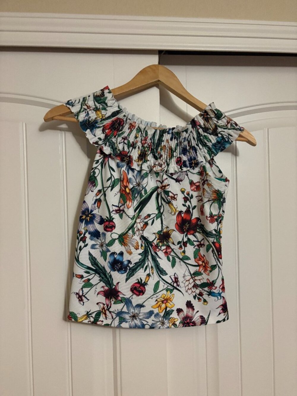 Zara Trafaluc Garden Floral Smocked Top Medium White Off Shoulder Spring Summer